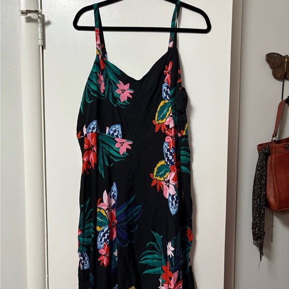 Old Navy Black Floral Maxi Dress - Picture 1 of 4
